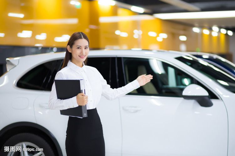 汽車銷售行業(yè)的商務(wù)女性 駕馭挑戰(zhàn)，成就非凡